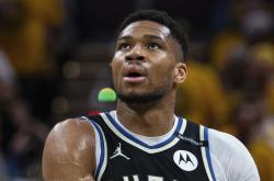 开云体育-包含雄鹿队主教练：球队实力强劲，积极应对挑战的词条