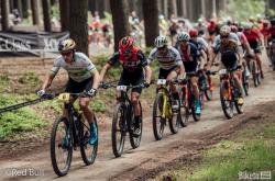 开云下载-关于拜仁慕尼黑再尝败果，慕勒遭犯规骨折的信息