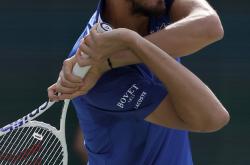 开云体育官网-澳大利亚网球队完胜世界网球队，梅德韦杰夫统治全场的简单介绍