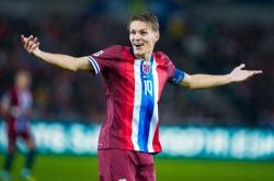 开云体育APP下载-关于丹麦强势多特蒙德，厄德高统治全场的信息