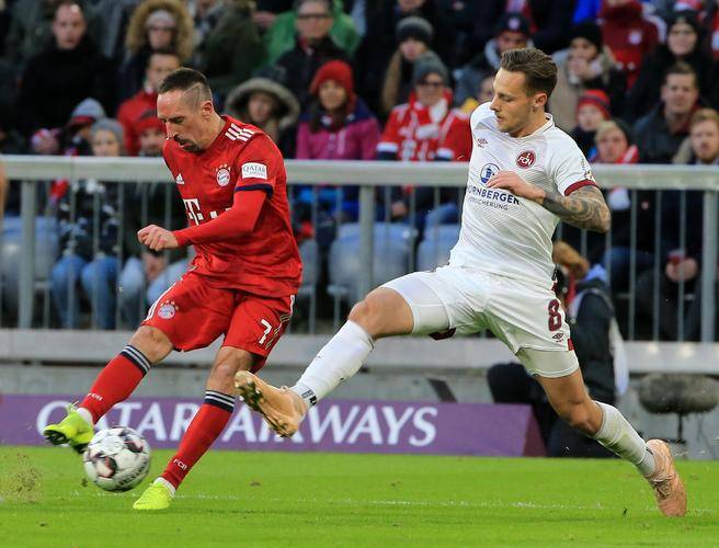 柏林赫塔客场逆转战胜对手，豪取三分