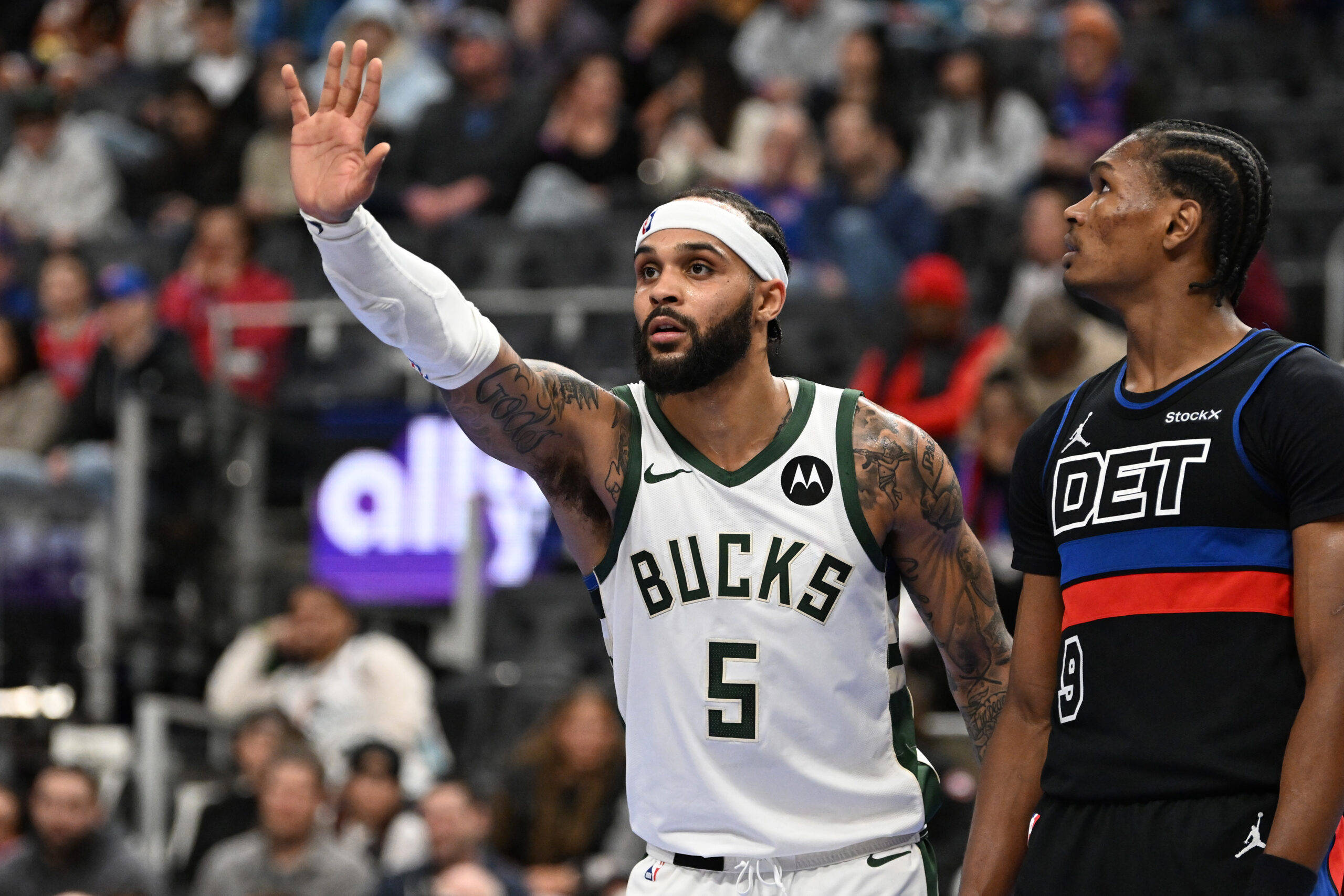 包含雄鹿横扫掘金,波特送出助攻的词条 包含雄鹿横扫掘金,波特送出助攻的词条