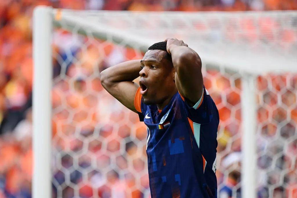 包含欧洲杯球员突破自我,表现堪称完美的词条 包含欧洲杯球员突破自我,表现堪称完美的词条