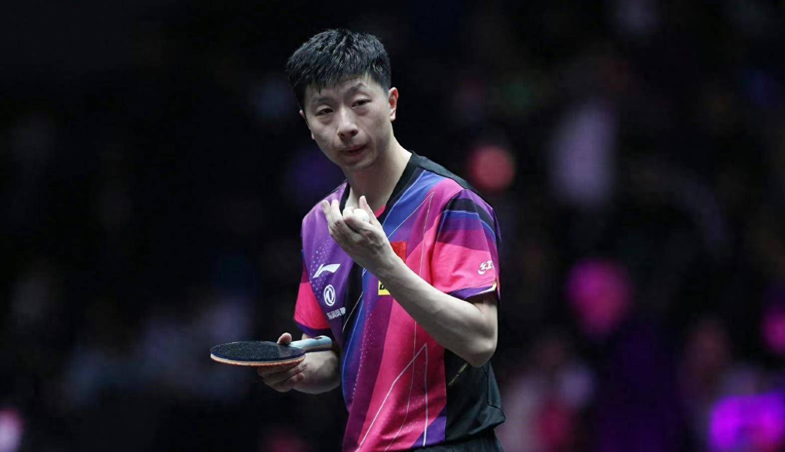 瑞典队鏖战英格兰队,马龙状态火热 瑞典队鏖战英格兰队,马龙状态火热