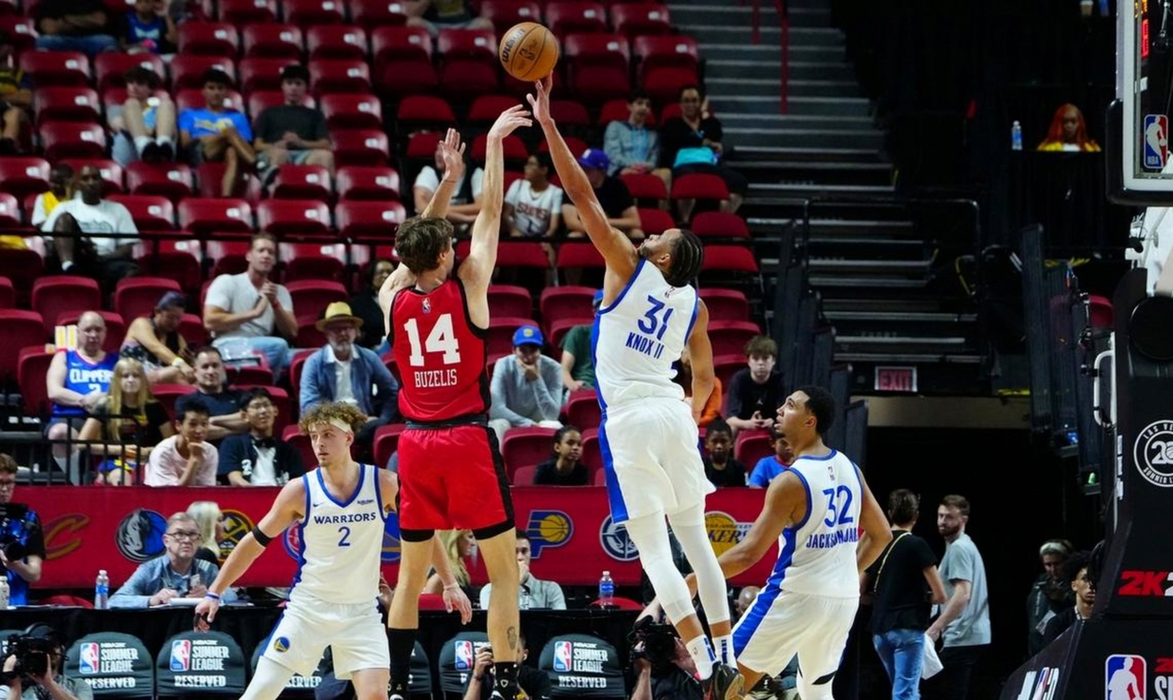 鹈鹕绝杀76人，武切维奇刷新纪录